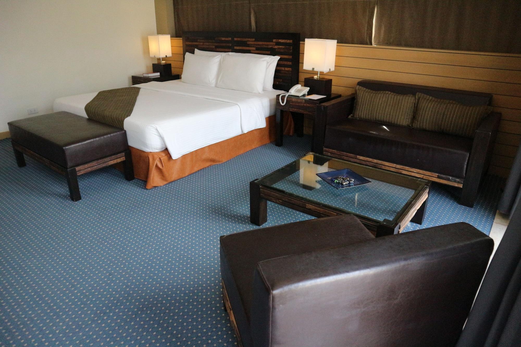 Hotel Boracay Sands 4*
