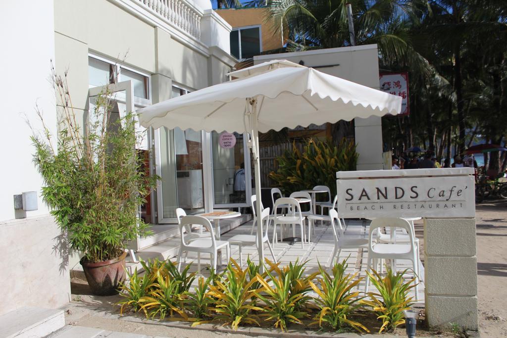 Hotel Boracay Sands 4*