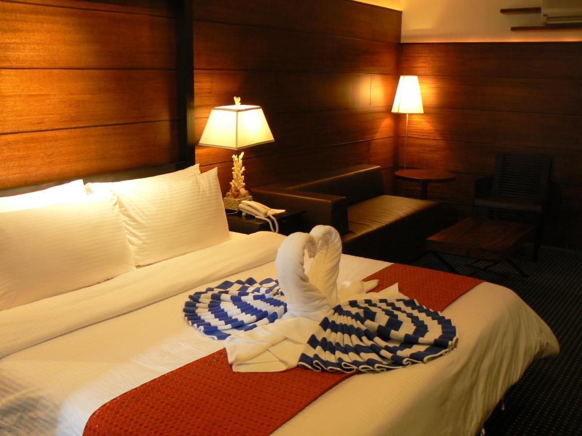 Boracay Sands Manoc-Manoc